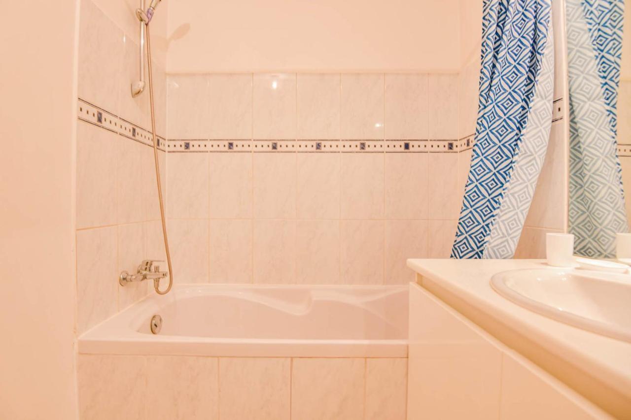 Appart 1 Ch Balcon Proche Saint-Charles Et Metro Apartment Marseille Luaran gambar